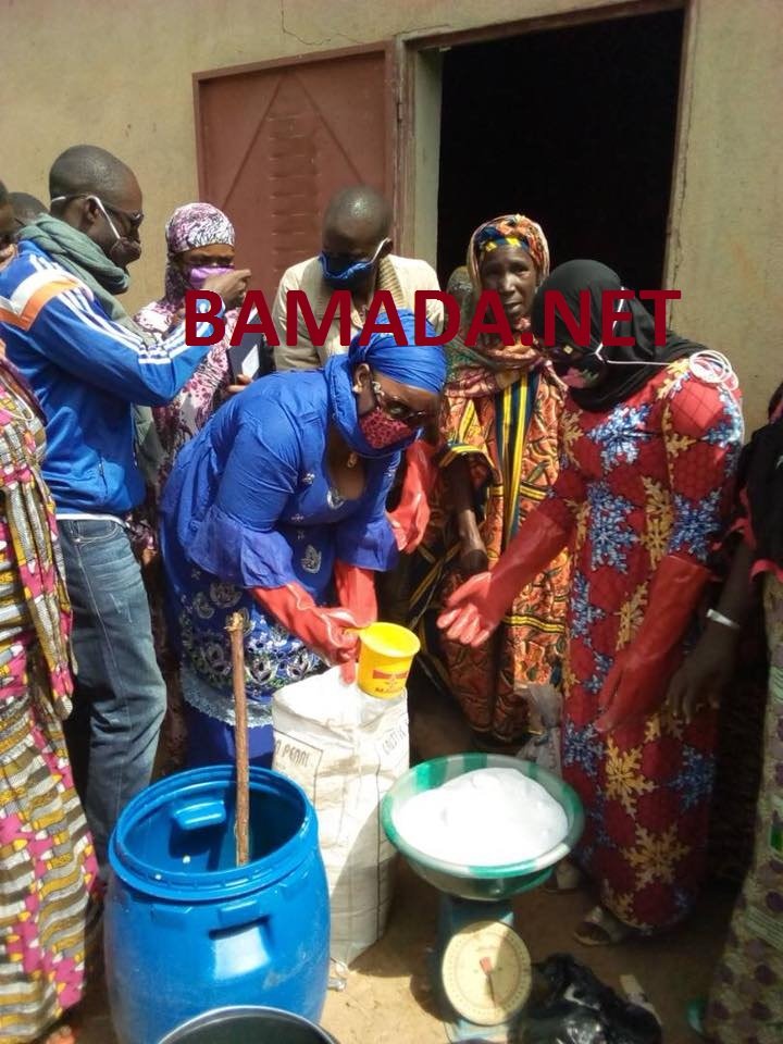 Diré : fin de la formation en savonnerie pour 47 femmes et filles