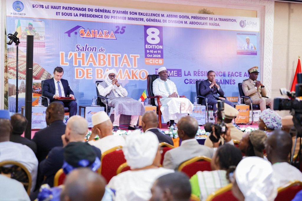 Cérémonie d’ouverture de la 8ème édition du SAHABA à Bamako présidée par le Général Maïga.