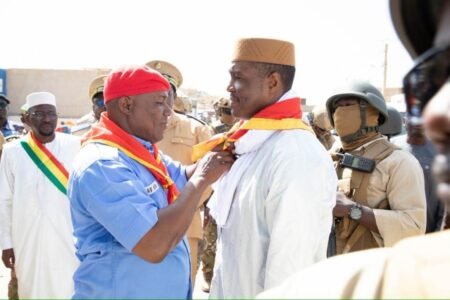 POURSUITE DE LA VISITE DU PREMIER MINISTRE À TOMBOUCTOU