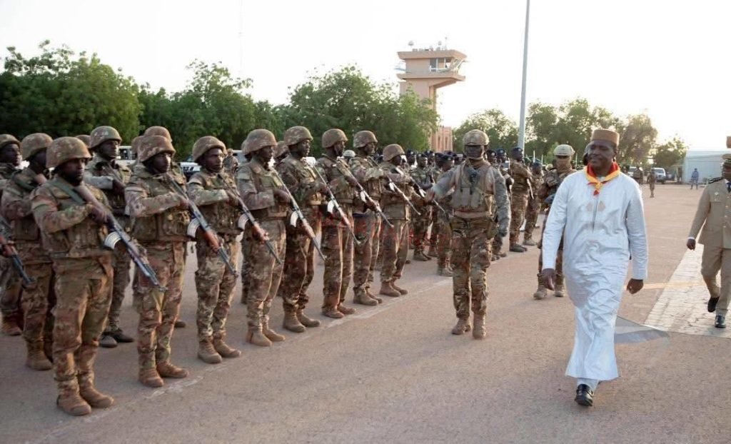 À Tombouctou, le Premier ministre réaffirme le soutien du Gouvernement à une armée malienne « aguerrie et opérationnelle »