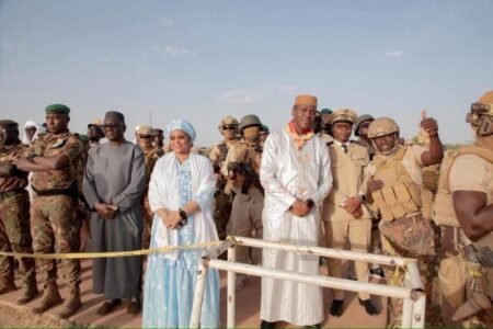 Tombouctou : Le Premier Ministre au centre de mise en condition des forces armées maliennes