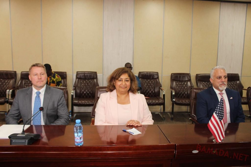 AU REGARD DES PERTURBATIONS DUES À L’APPROVISIONNEMENT EN CARBURANT : L’AMBASSADE DES ÉTATS-UNIS AU MALI INVITE SES CITOYENS À LA VIGILANCE