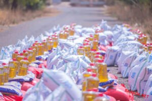 Distribution de kits alimentaires aux personnes âgées de Bourem
