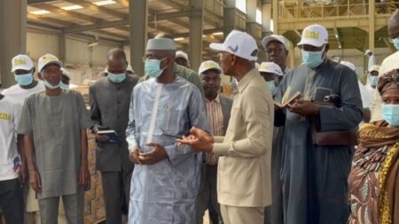 Développement industriel au Mali : Le Ministre Moussa Alassane Diallo salue la montée en puissance de SODIMA S.A et de la marque SO Klin
