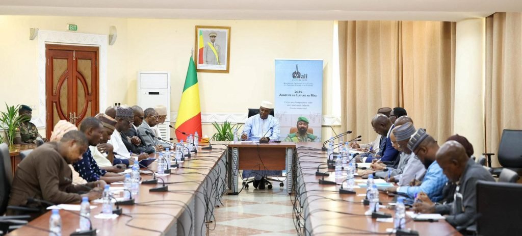 Mali : le Premier ministre échange avec le Conseil National du Patronat sur la crise d’approvisionnement en hydrocarbures