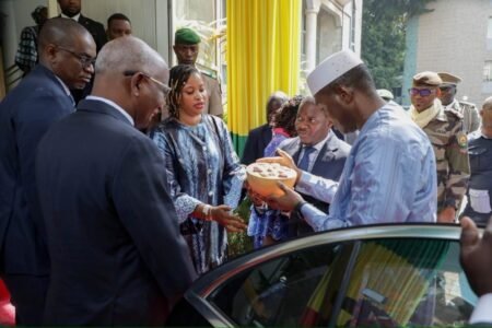 Coopération Mali-Guinée : Les Premiers ministres abordent l’économie et le transit.