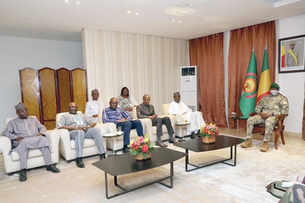 CREATION DE LA BANQUE CONFEDERALE : le Président de l’AES reçoit les Ministres de l’Economie et des Finances de l’Alliance