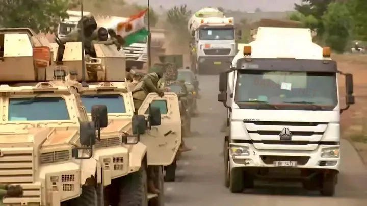 REFUS DE CONDUIRE DU CARBURANT AU MALI : LES AUTORITÉS NIGÉRIENNES SANCTIONNENT 19 CHAUFFEURS ET 14 TRANSPORTEURS