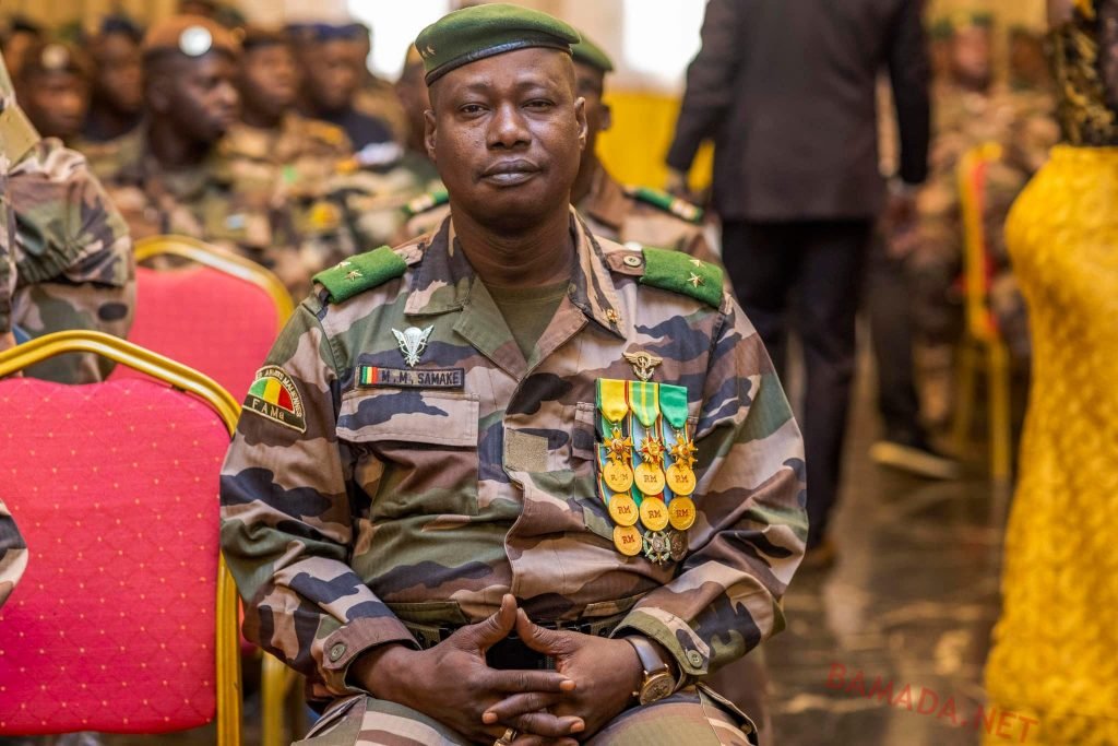 KIDAL : le Colonel Attaher A. MAÏGA, un officier d’exception, prend les rênes de la Région Militaire N°7.